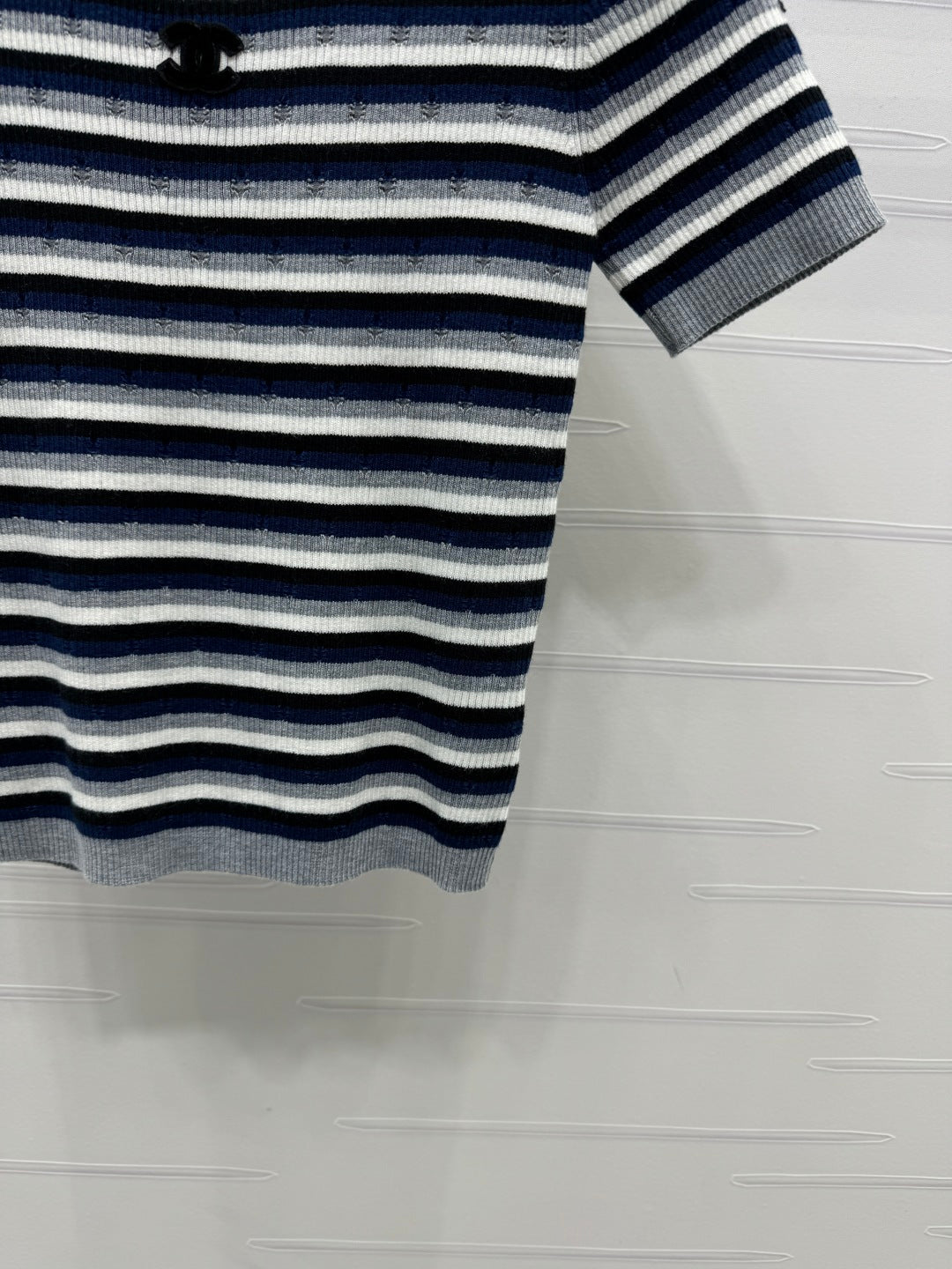 CHANEL SHORT-SLEEVE T-SHIRT 269481