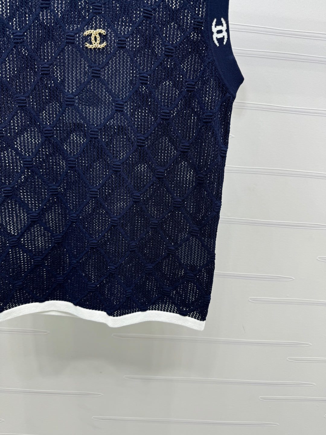 CHANEL 25S DIAMOND HOLLOW KNIT VEST 264031