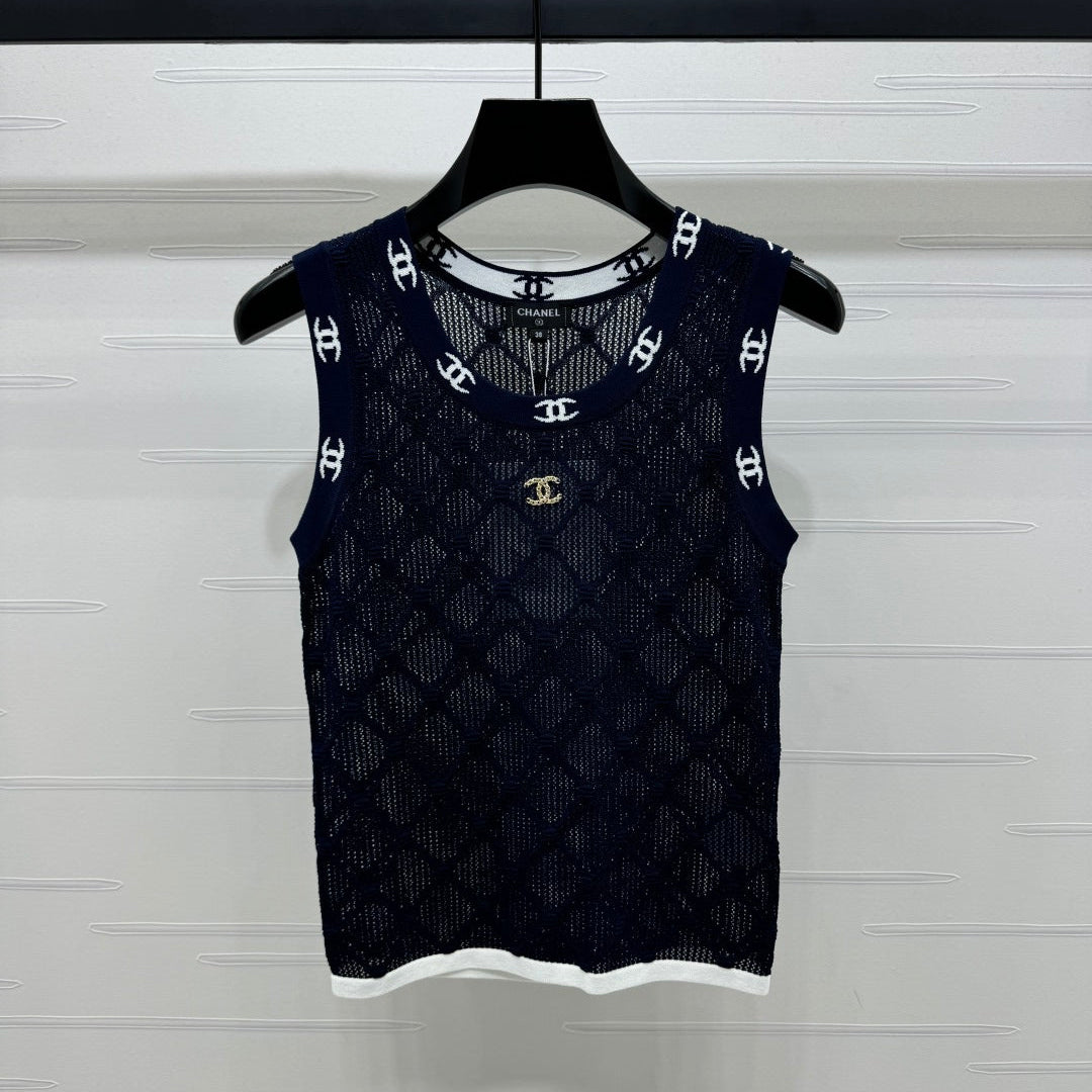 CHANEL SLEEVELESS TOP 264031