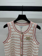 CHANEL 25S ROUND NECK KNITTED VEST WITH PEARL TAG 264029