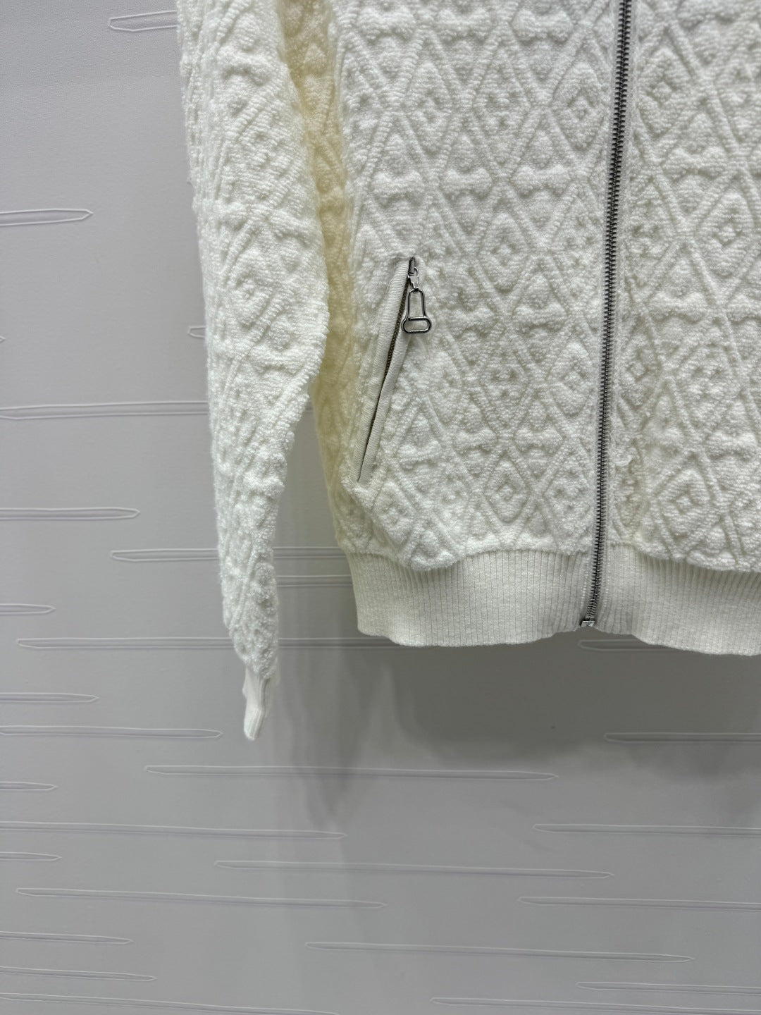 LV ZIP-UP LONG-SLEEVE KNIT CARDIGAN 274960