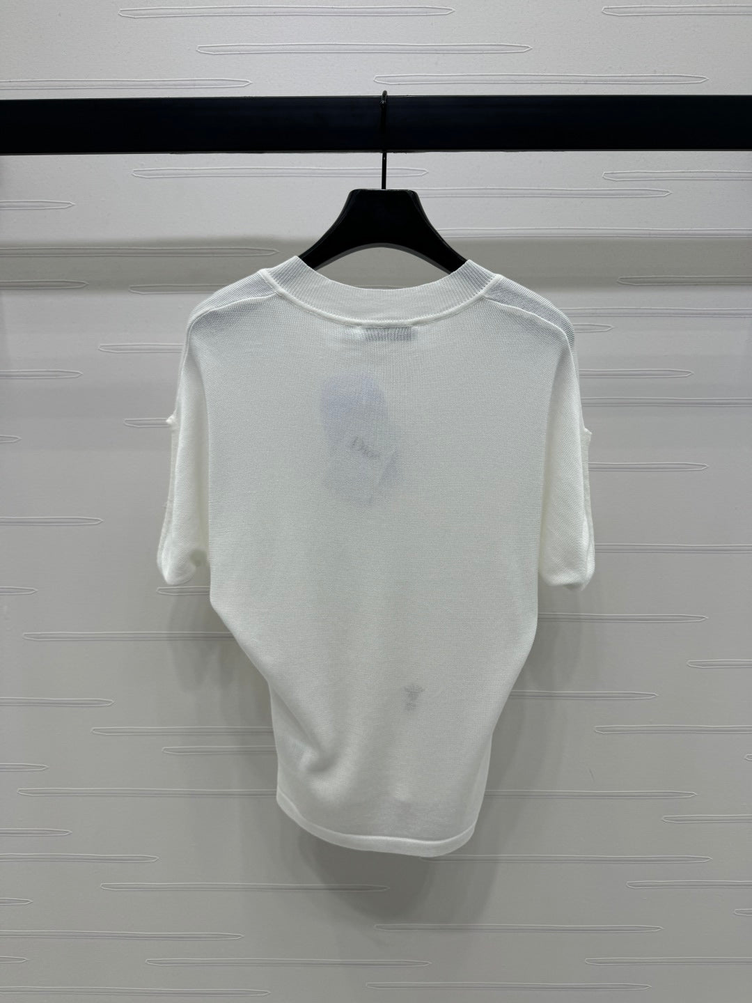 DIOR V-NECK KNITTED SHORT-SLEEVE T-SHIRT WHITE 274934