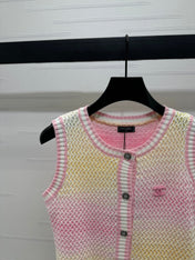CHANEL KNITTED BUTTONED SLEEVELESS VEST 274921