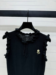 CHANEL SLEEVELESS TOP WITH RUFFLED COLLAR 274888