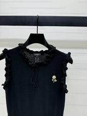 CHANEL SLEEVELESS TOP WITH RUFFLED COLLAR 274888