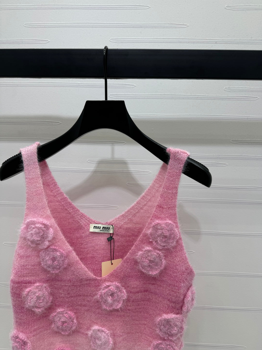 MIUMIU KNIT VEST WITH 3D FLORAL DETAILS 274890