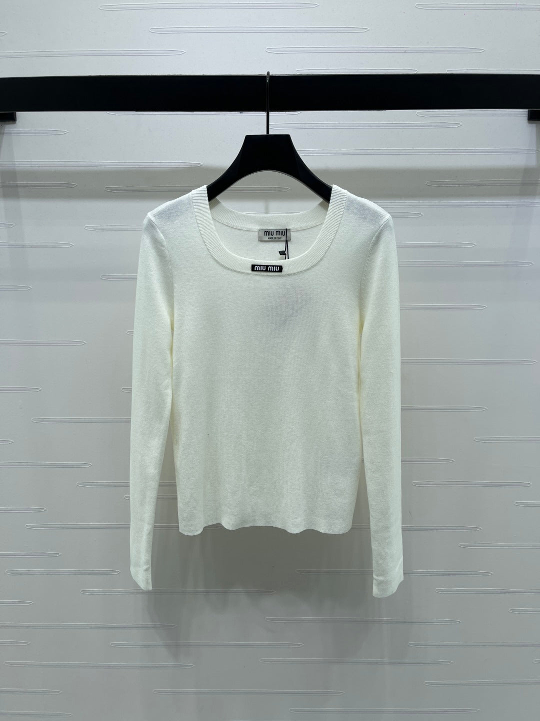 MIUMIU KNITTED SWEATER STYLE 459