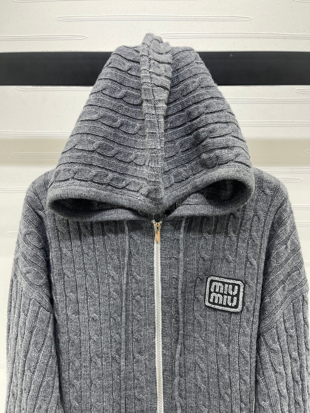 MIUMIU CARDIGAN STYLE 492