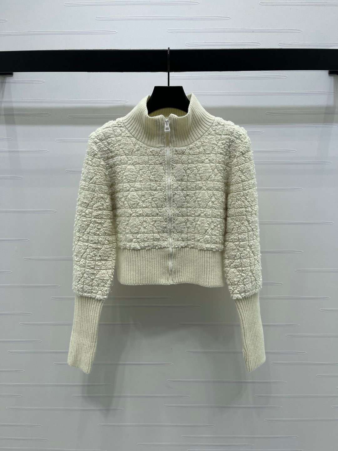 LV 25S CANNAGE JACKET 0130