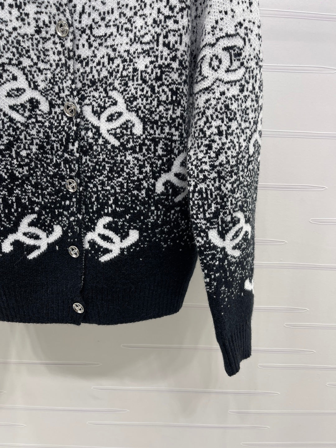 CHANEL 25S CARDIGAN JACKET 639