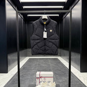 MONCLER 25S SLEEVELESS JACKET 479