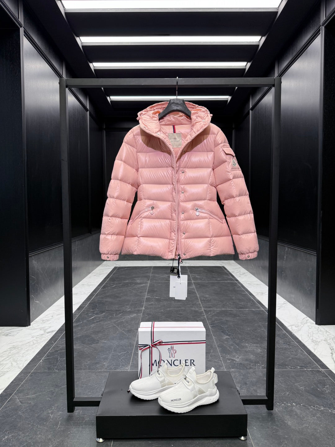 MONCLER 25S JACKET IN PINK 015