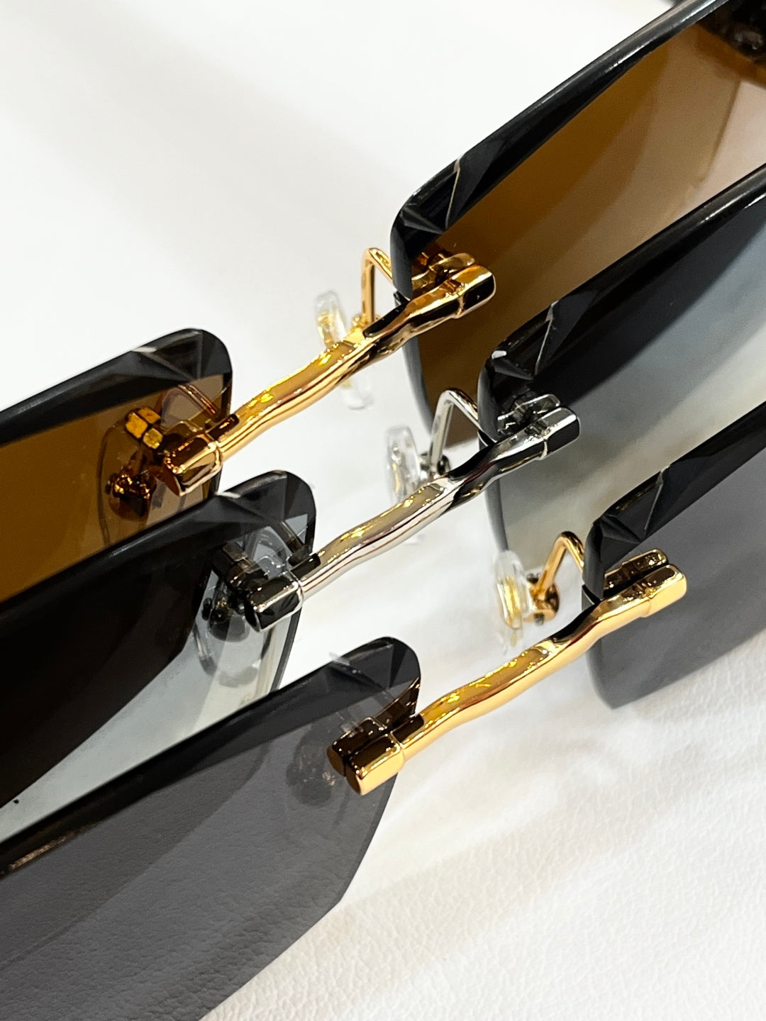 C DE RIMLESS RECTANGULAR FRAME SUNGLASSES CT0612S IN METAL