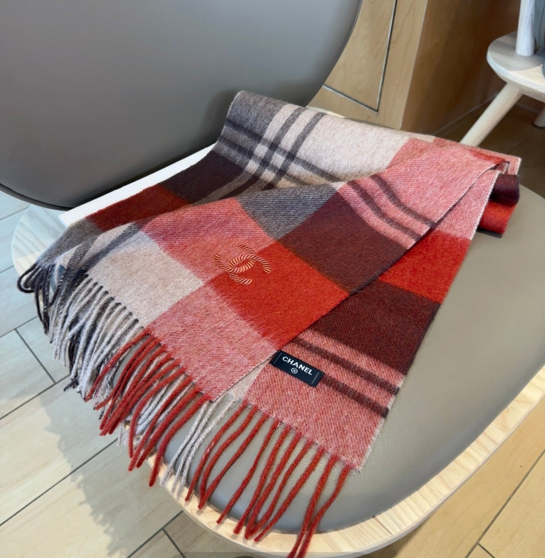 CHANEL 25S SCARF 180 IN CASHMERE 931361