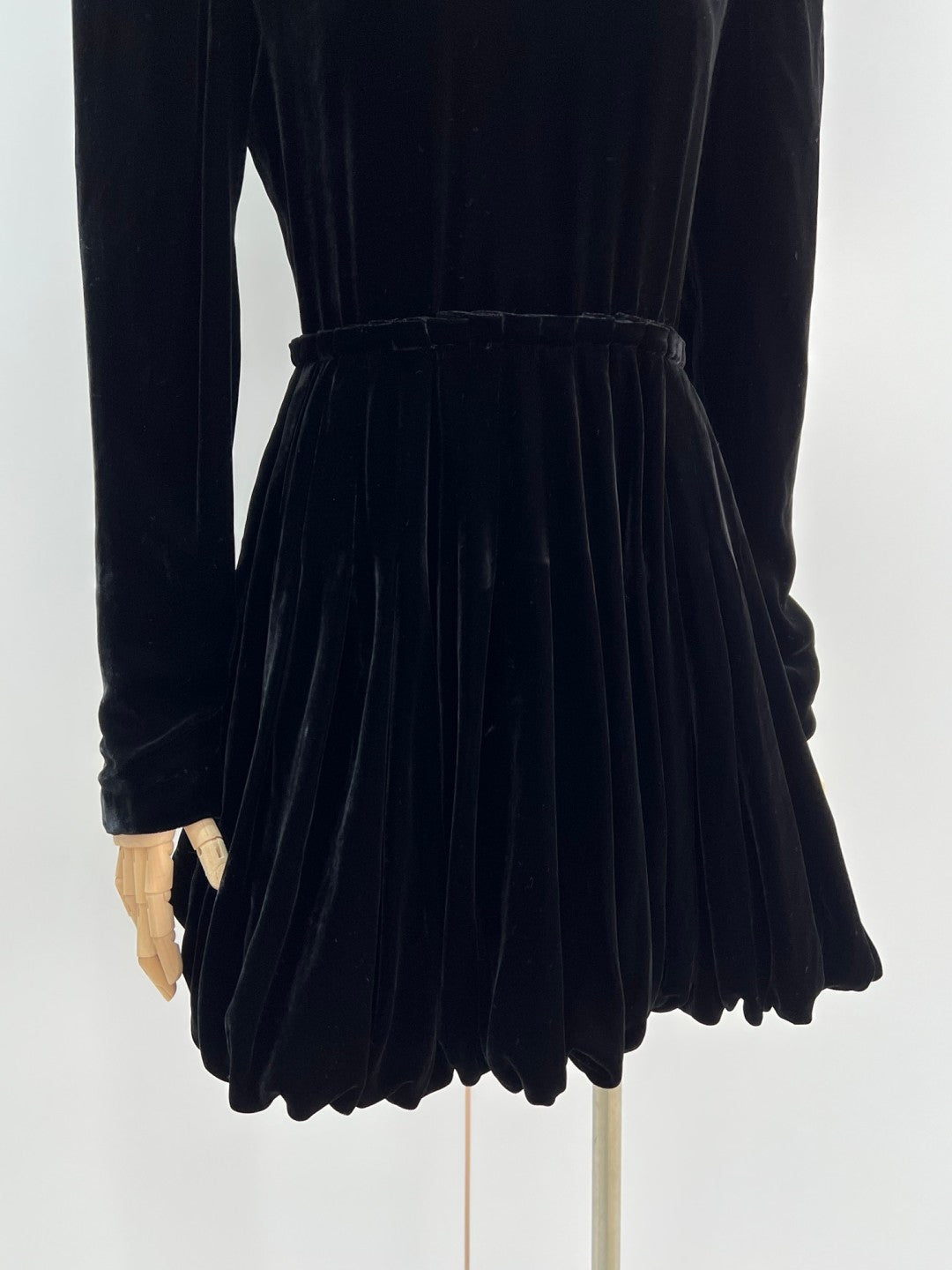 DIOR 25S VELVET DRESS 683