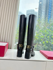 VALENTINO 25S HIGH-CUT SIGNATURE LOGO BOOTS 60 MM IN BLACK CALFSKIN WITH GOLD HARDWARE