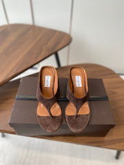 ALAIA WEDGE THONG SANDALS 25S IN BROWN SUEDE