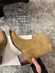 CELINE 26S ANKLE BOOTS 55 MM IN CAMEL BROWN SUEDE