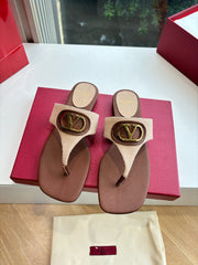 VLTN THONG SANDALS 25S IN BROWN MIX BEIGE LAMBSKIN WITH GOLD HARDWARE