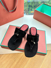LP THONG SANDALS 25S IN BLACK SUEDE
