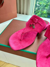 LP THONG SANDALS 25S IN DARK PINK SUEDE