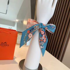 HERMES 25S SILK NECKERCHIEF 86 IN SILK 714379