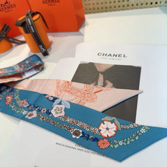 HERMES 25S SILK NECKERCHIEF 86 IN SILK 714379