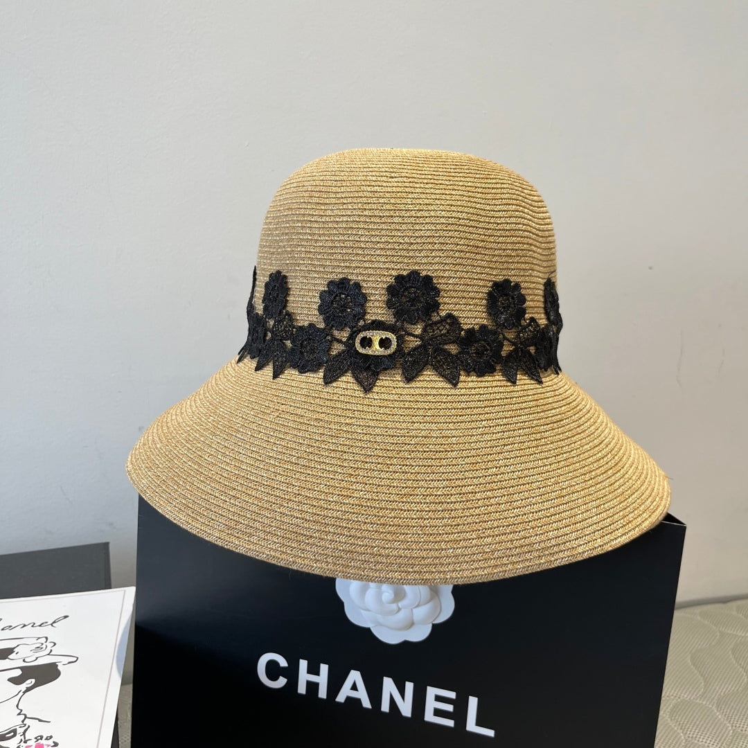 WIDE BRIM HAT MODEL 652031 IN WOVEN STRAW