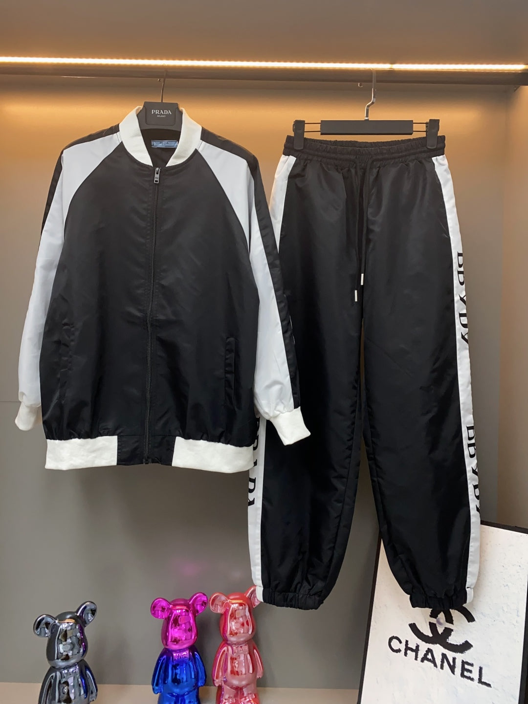 PRADA SPORTSWEAR SET STYLE 126