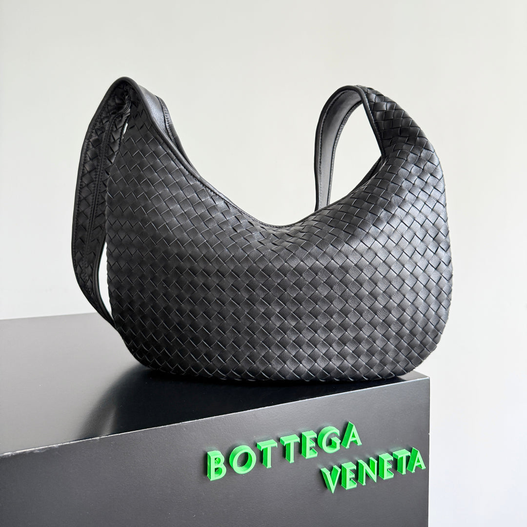 BOTTEGA VENETA 25S LARGE VENETO BAG 38 IN BLACK CALFSKIN SILVER HARDWARE