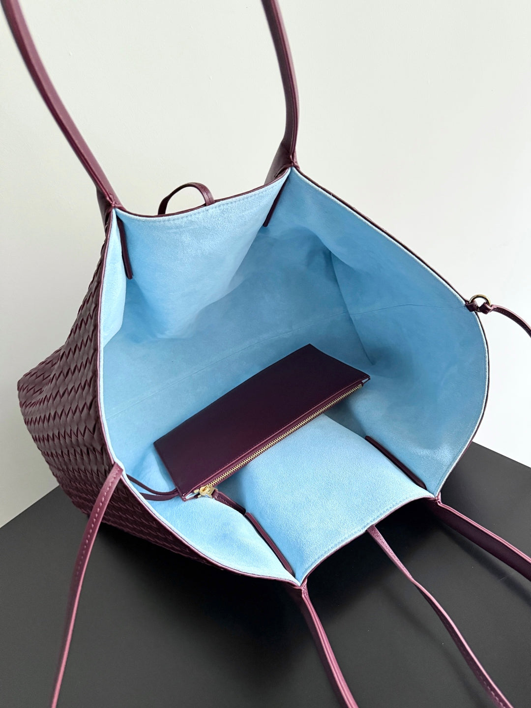 PINACOTECA REVERSIBLE TOTE BAG 43 IN MADDER BROWN LAMBSKIN AND LIGHT BLUE SUEDE