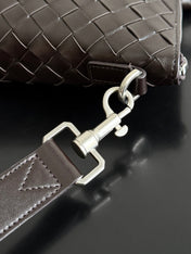 BOTTEGA VENETA 25S ANDIAMO LARGE INTRECCIATO 39 IN DARK BROWN CALFSKIN