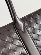 BOTTEGA VENETA 25S ANDIAMO LARGE INTRECCIATO 39 IN DARK BROWN CALFSKIN