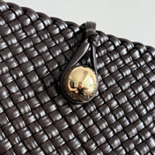 BOTTEGA VENETA 25S TOSCA BAG 19 IN DARK BROWN CALFSKIN GOLD HARDWARE