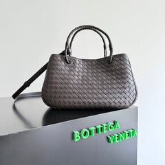 BOTTEGA VENETA 25S BASKET BAG 31 IN DARK BROWN CALFSKIN GOLD HARDWARE