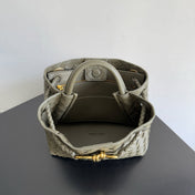 BOTTEGA VENETA 25S ANDIAMO 25 IN OLIVE GREEN CALFSKIN GOLD HARDWARE