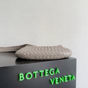 BOTTEGA VENETA 25S VENETO BAG 27 IN WARM TAUPE CALFSKIN SILVER HARDWARE
