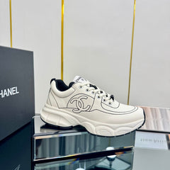 TRAINERS SNEAKER IN WHITE CALFSKIN WITH BLACK EMBROIDERED