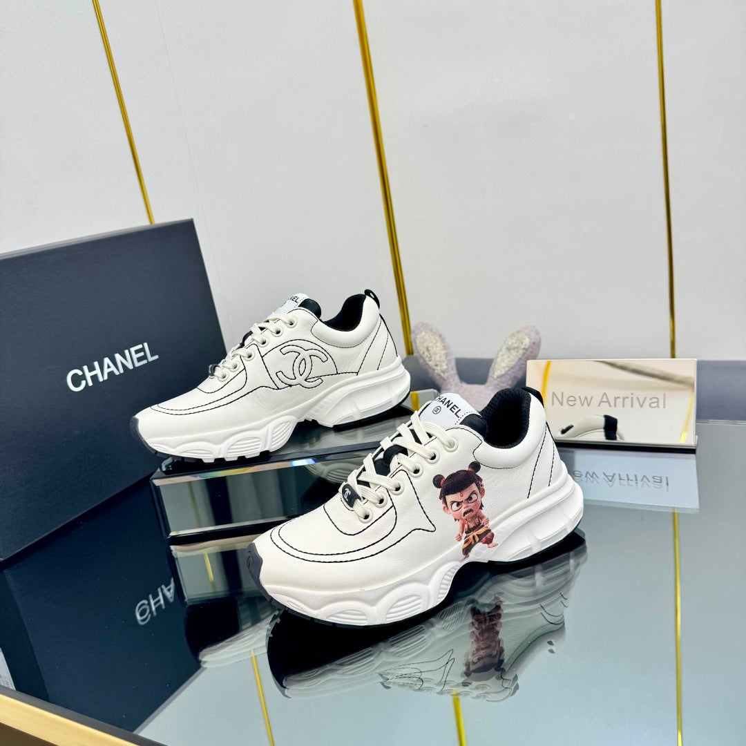 TRAINERS SNEAKER IN WHITE CALFSKIN WITH STICKER 238629