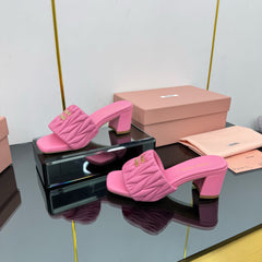 MATELASSÉ SLIDES PUMP IN PINK CALFSKIN
