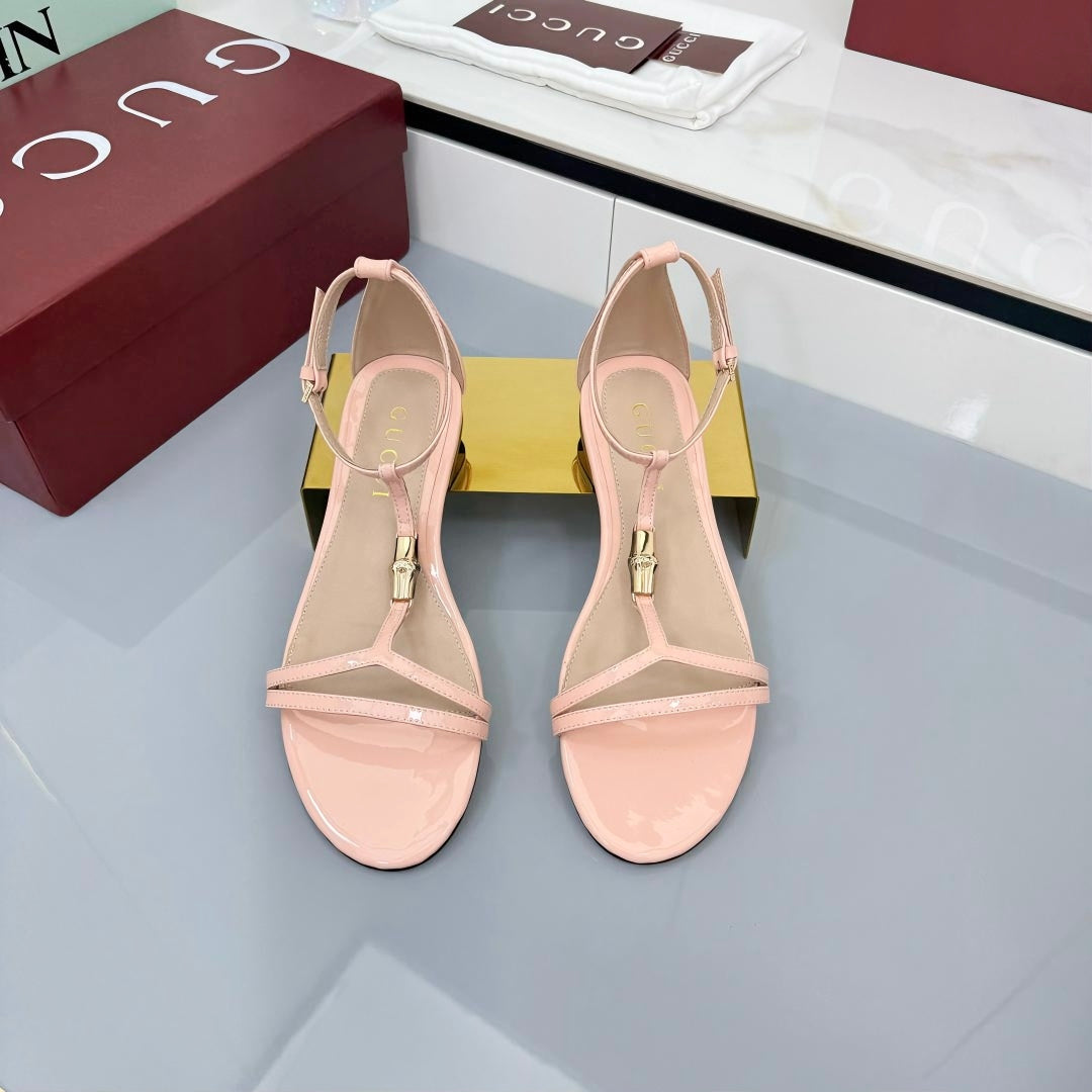 GG THONG SANDALS 25S IN LIGHT PINK LAMBSKIN WITH GOLD HARDWARE