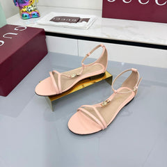 GG THONG SANDALS 25S IN LIGHT PINK LAMBSKIN WITH GOLD HARDWARE