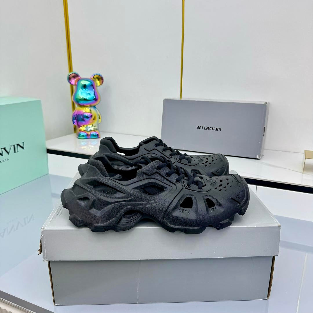 BALENCIAGA 25S SPIDER-MAN SNEAKERS IN BLACK SYNTHETIC RUBBER