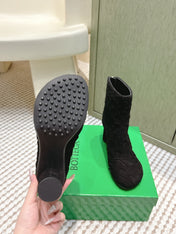 BOTTEGA VENETA 26S INTRECCIATO BOOTS 70 MM IN BLACK SUEDE