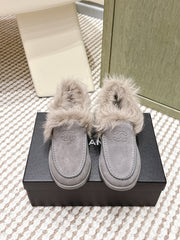CHANEL 25S LOAFERS MOCCASIN IN LIGHT GRAY SUEDE WITH LIGHT BEIGE MINK FUR LINING