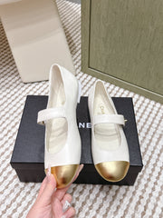 CHANEL 25S MARY JANE FLAT IN WHITE LAMBSKIN WITH YELLOW CAP TOE GOLD HARDWARE
