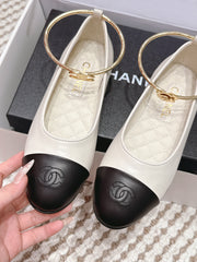 CHANEL 25S BALLERINA SHOES IN WHITE AND BLACK CALFSKIN GOLD HARDWARE
