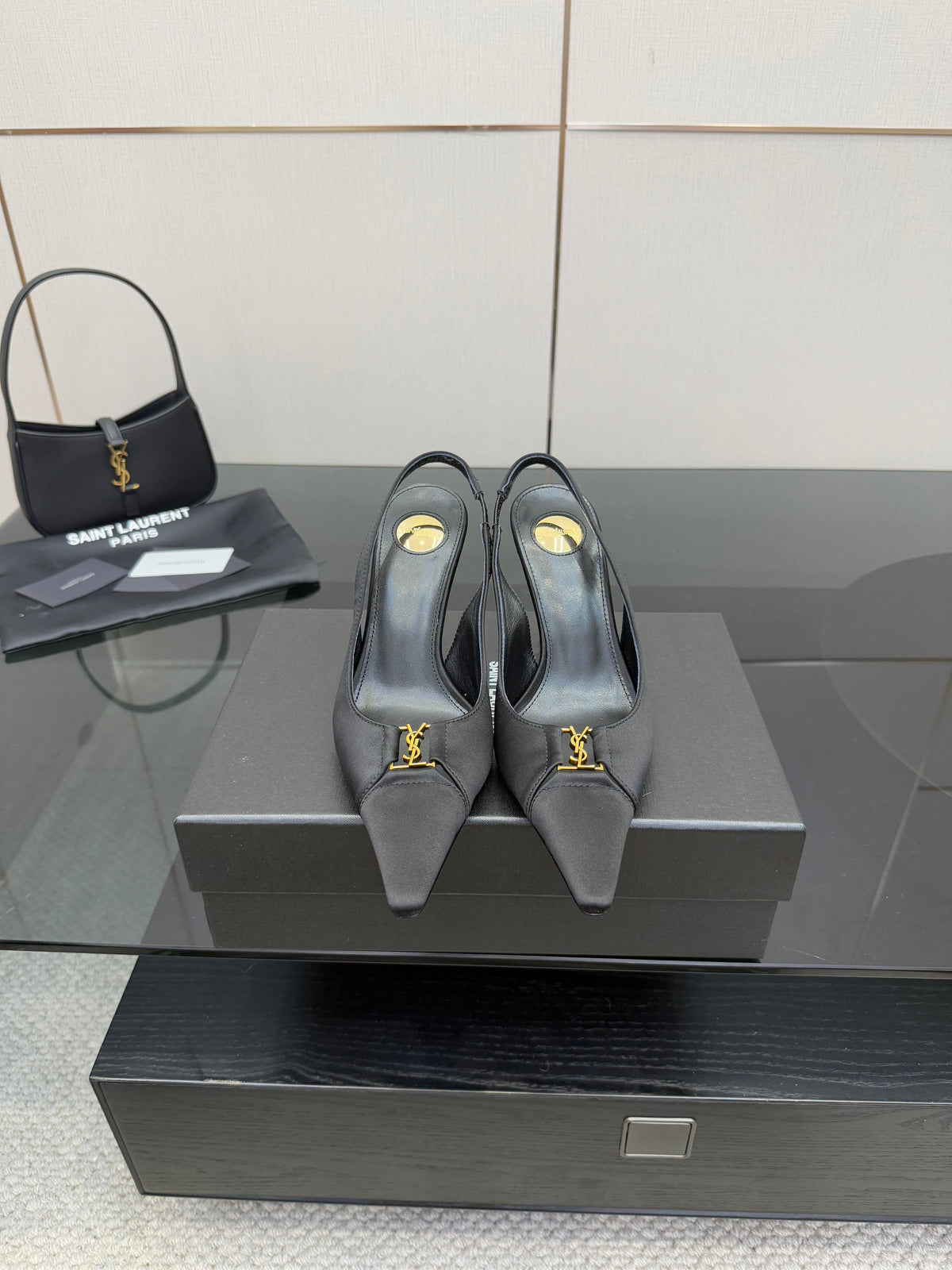 YSL 25S SLINGBACK HIGH HEELS 90 MM IN BLACK SATIN WITH GOLD HARDWARE STYLE 18