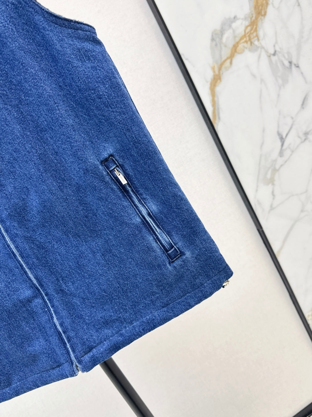 MIUMIU 26S SLEEVELESS DENIM JACKET 958