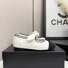 CC BALLET FLATS 25S IN WHITE AND BLACK FABRIC WITH BOW